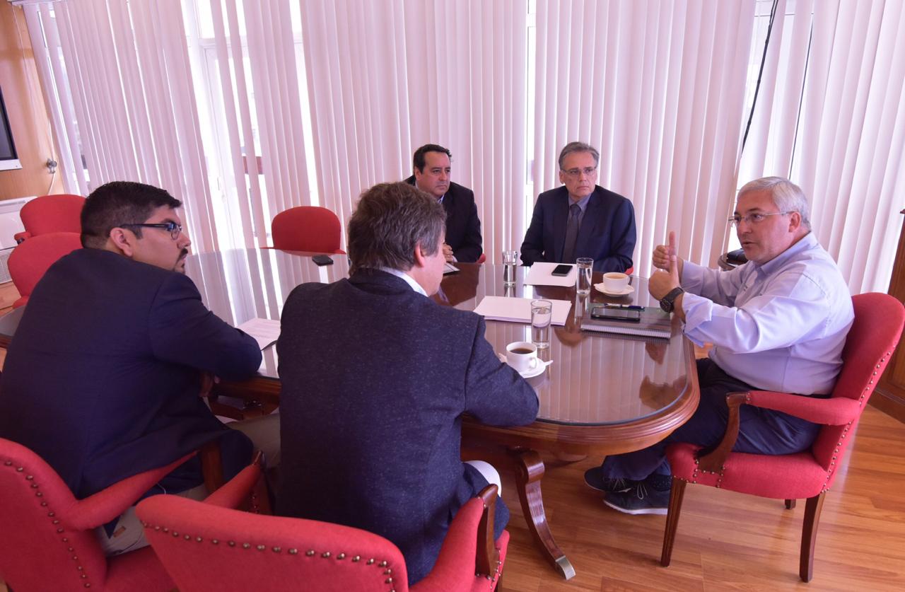 Consorcio Logístico y Comercial de Tarapacá realiza visita protocolar a Intendente