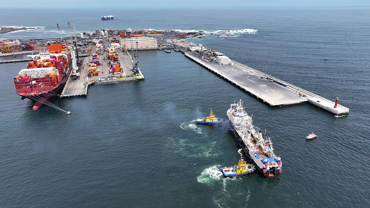 Empresa Portuaria Iquique recibe primer buque factoría, abriendo oportunidades operacionales