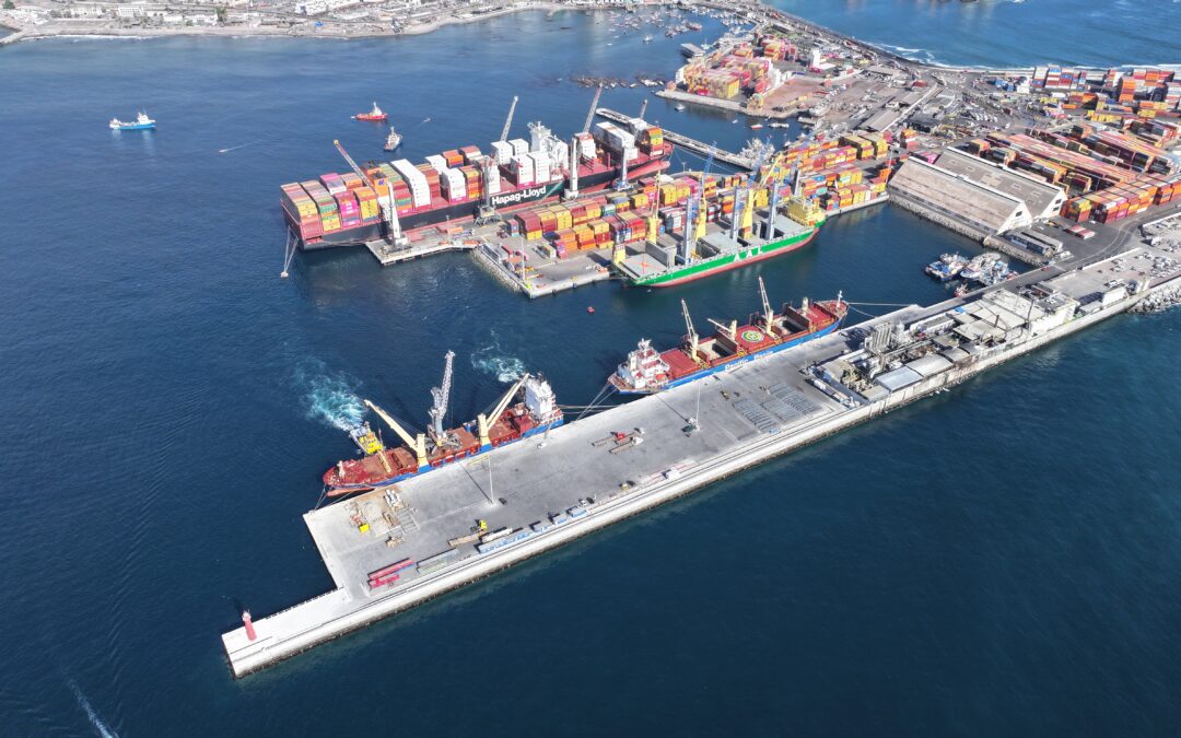 Puerto de Iquique mantiene desempeño alcanzado en 2025, pero advierte volatilidad por conflicto en Medio Oriente