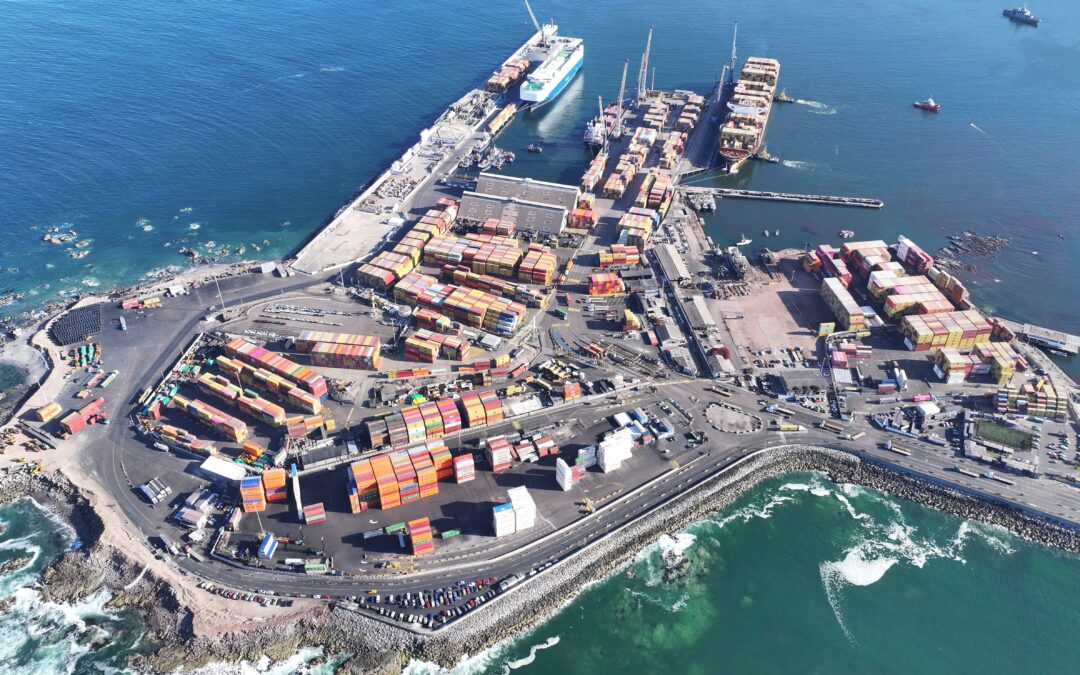 Puerto de Iquique cierra primer semestre con alza de 4% en transferencia de carga