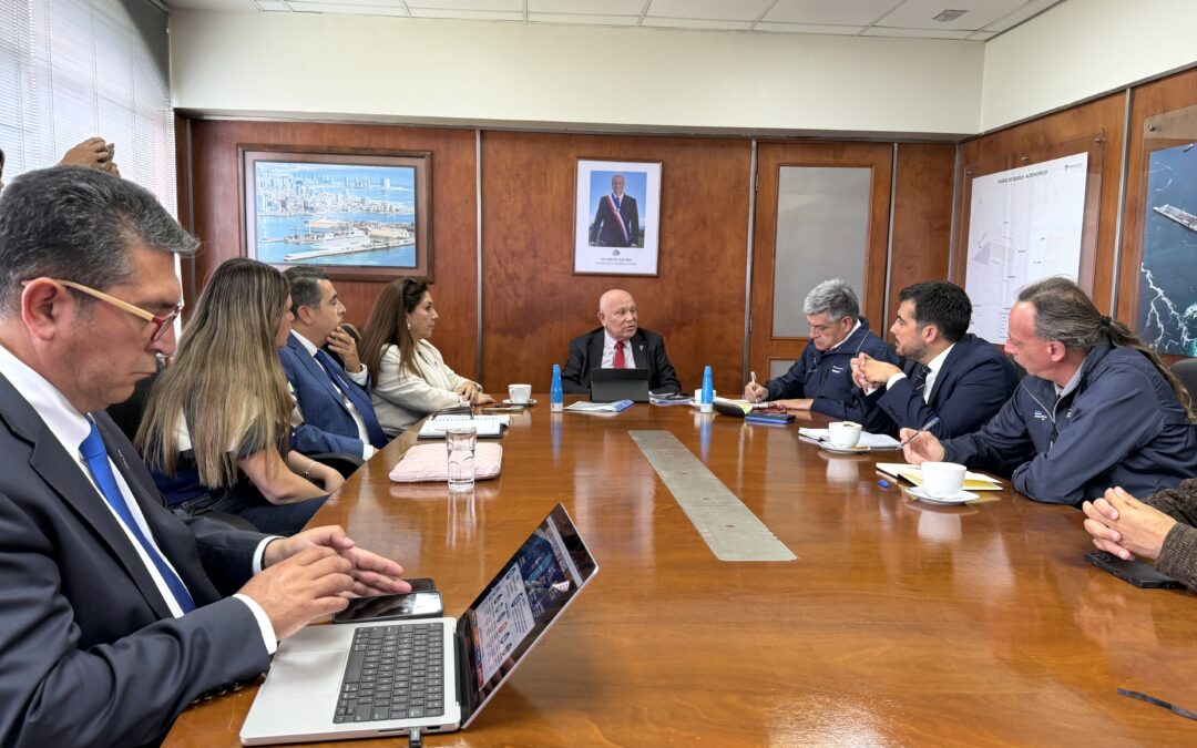 Seremis de MOP, Transportes y Midesof conocen ejes  estratégicos de EPI sobre Política Logística Regional